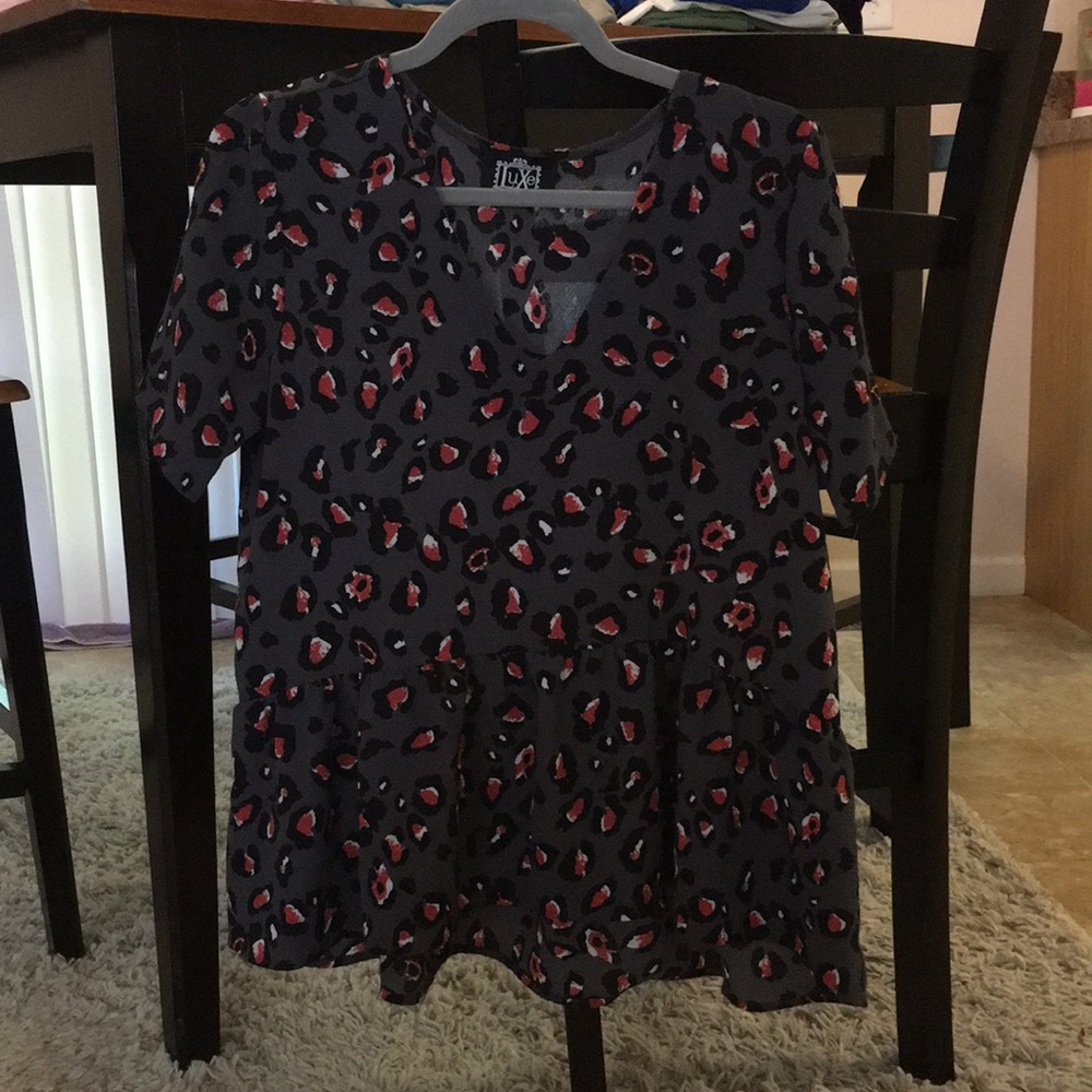 Charcoal cheetah shirt Luxe Boutique